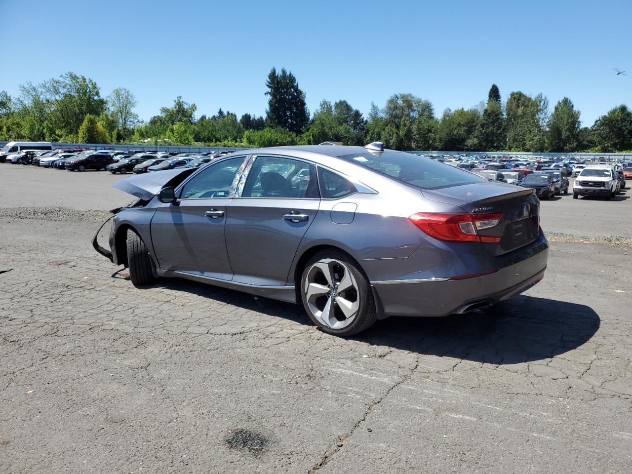 2018 Honda Accord Touring - Фото 2
