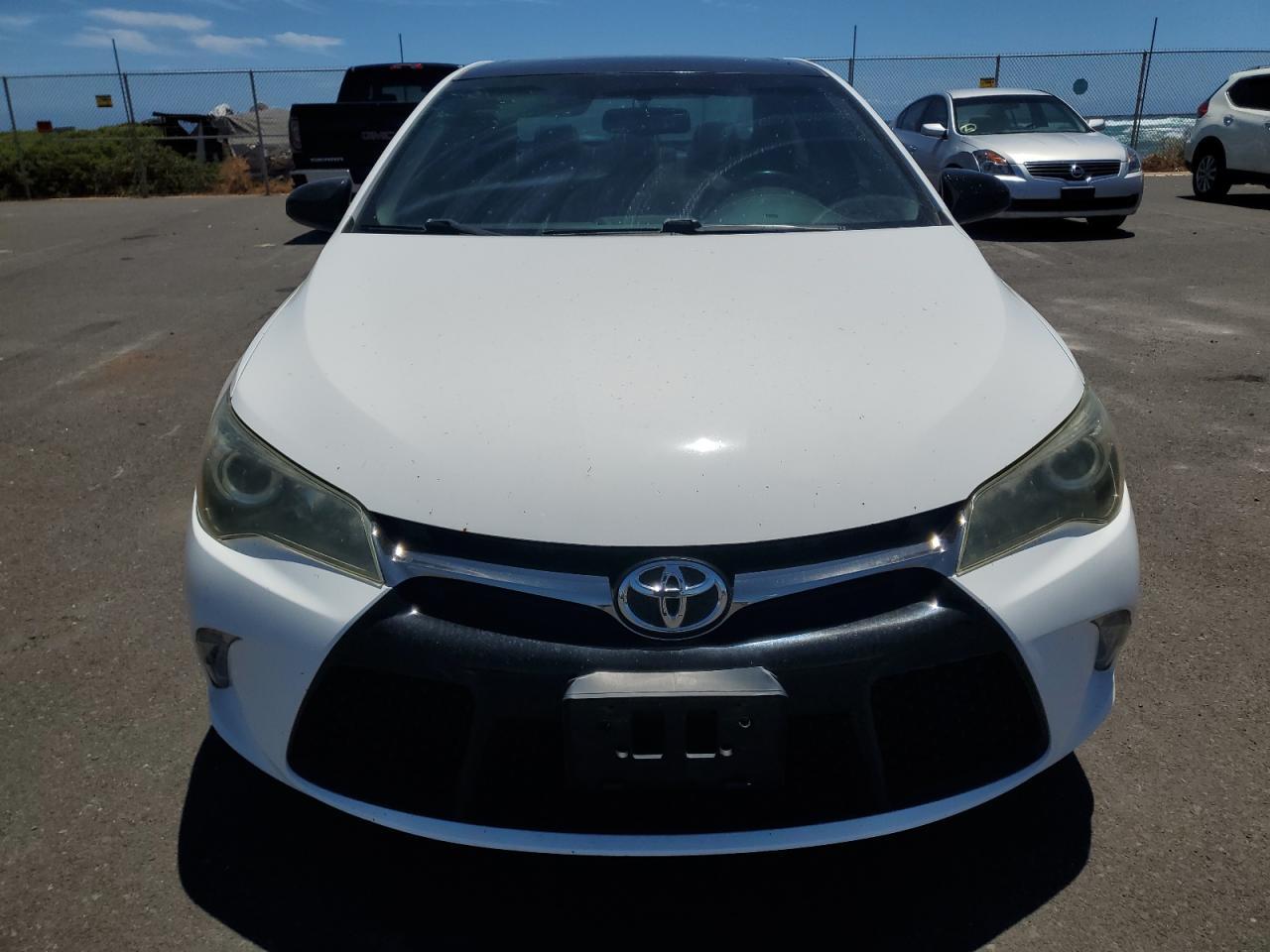 2015 Toyota Camry Le - Фото 5