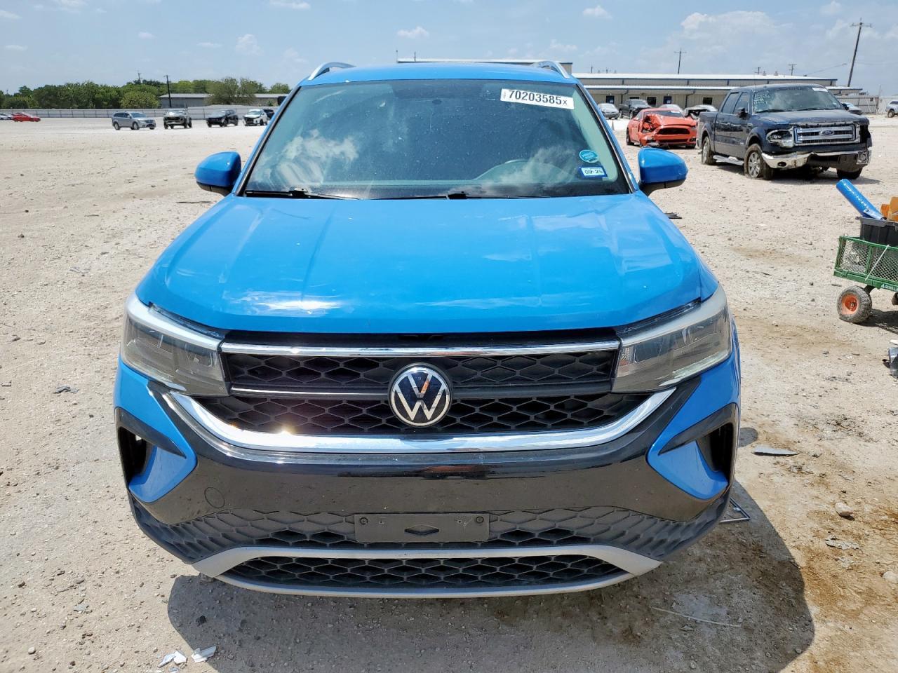 2022 Volkswagen Taos Se - Image 5