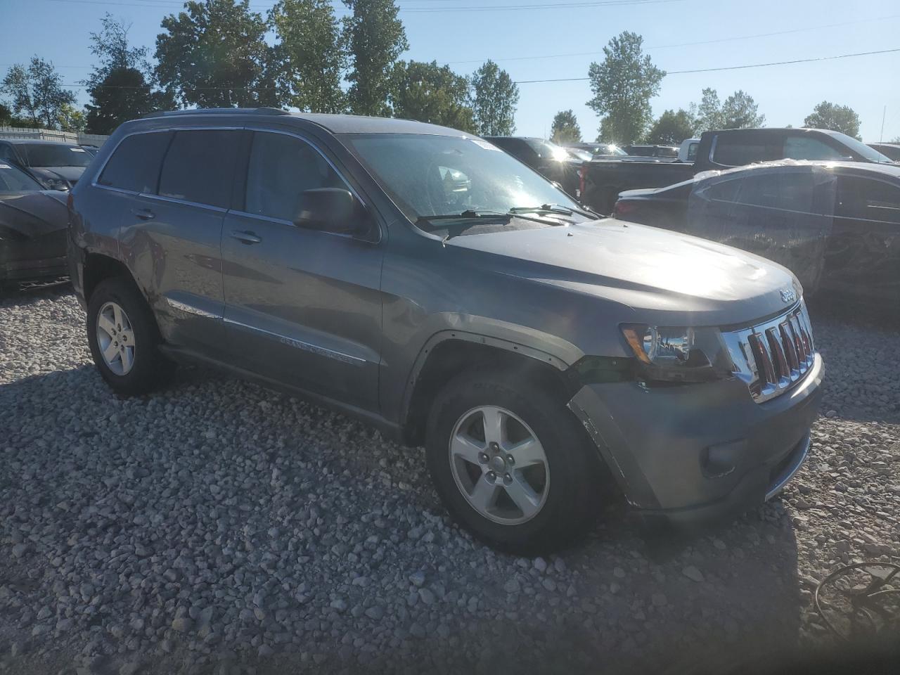 2012 Jeep Grand Cherokee Laredo - Image 4