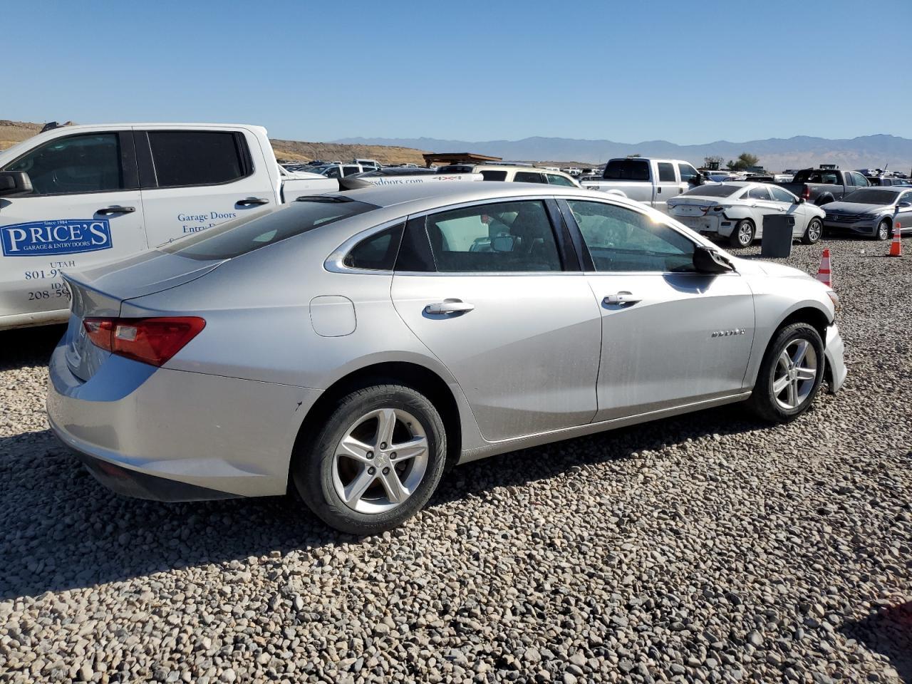 2020 Chevrolet Malibu Ls - Фото 3