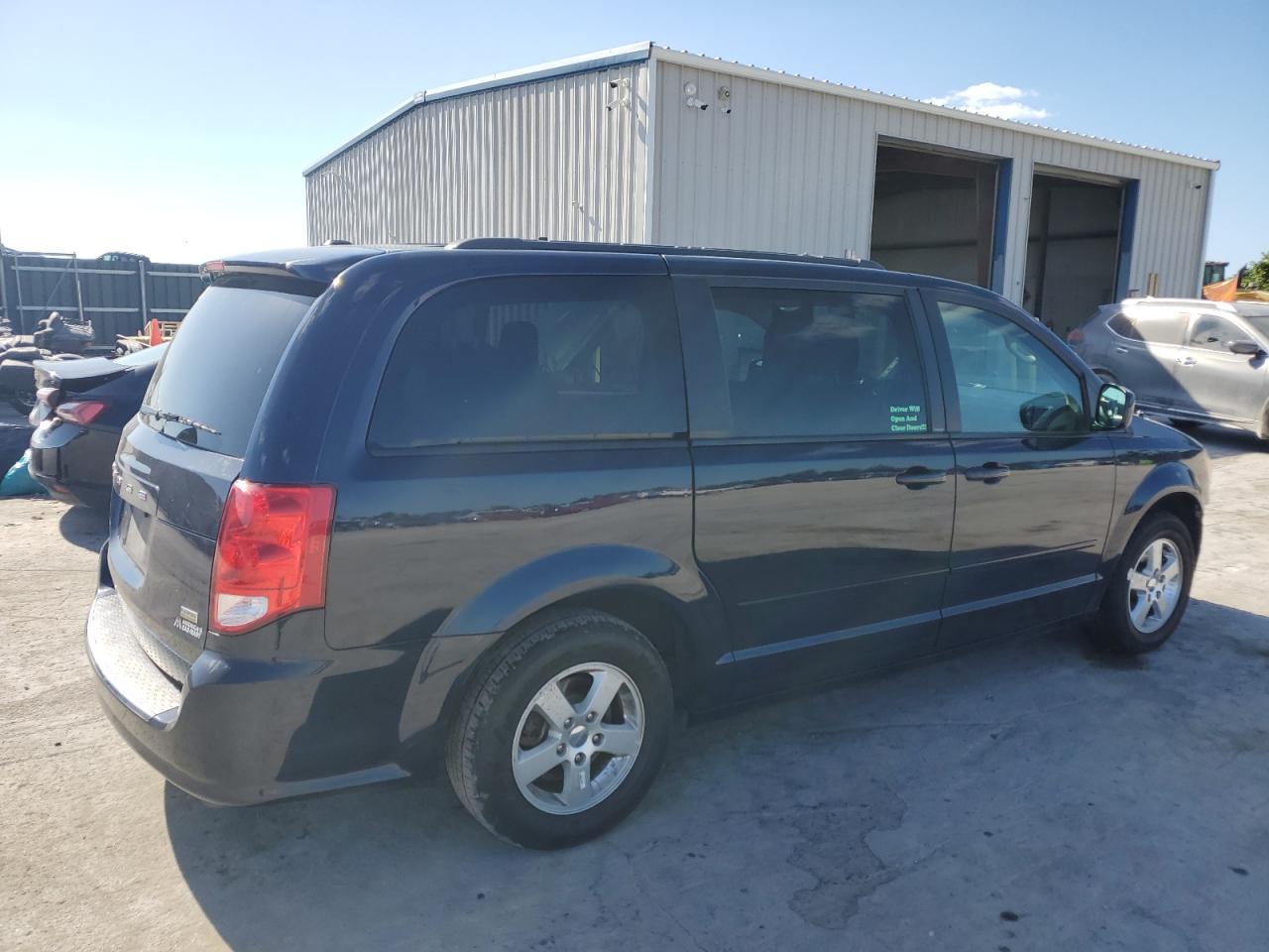 2013 Dodge Grand Caravan Sxt - Фото 3
