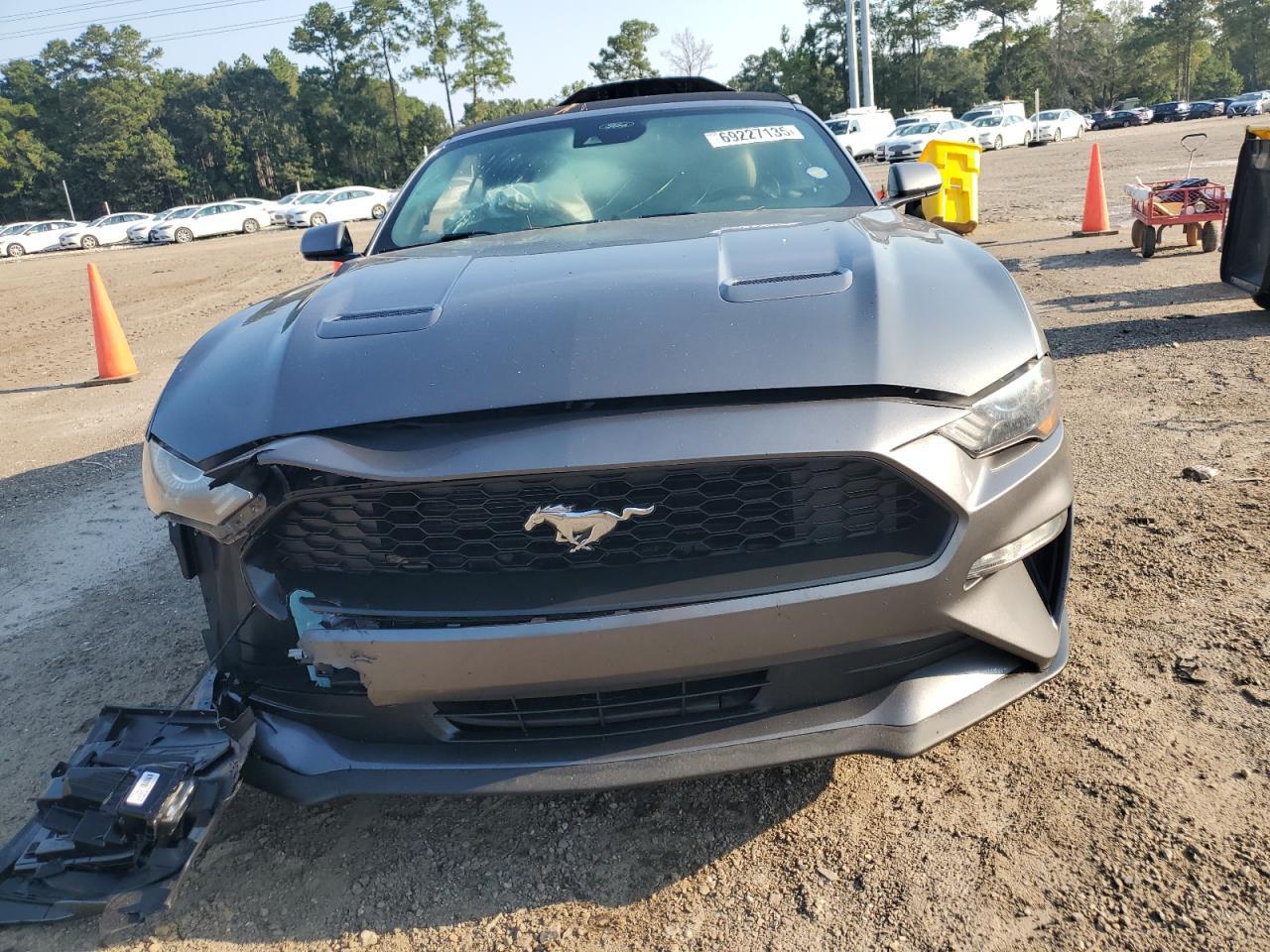 2022 Ford Mustang - Фото 5