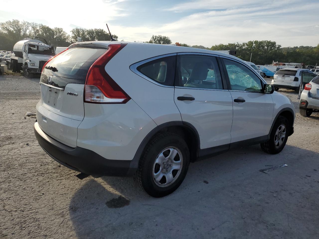 2014 Honda Cr-V Lx - Image 3