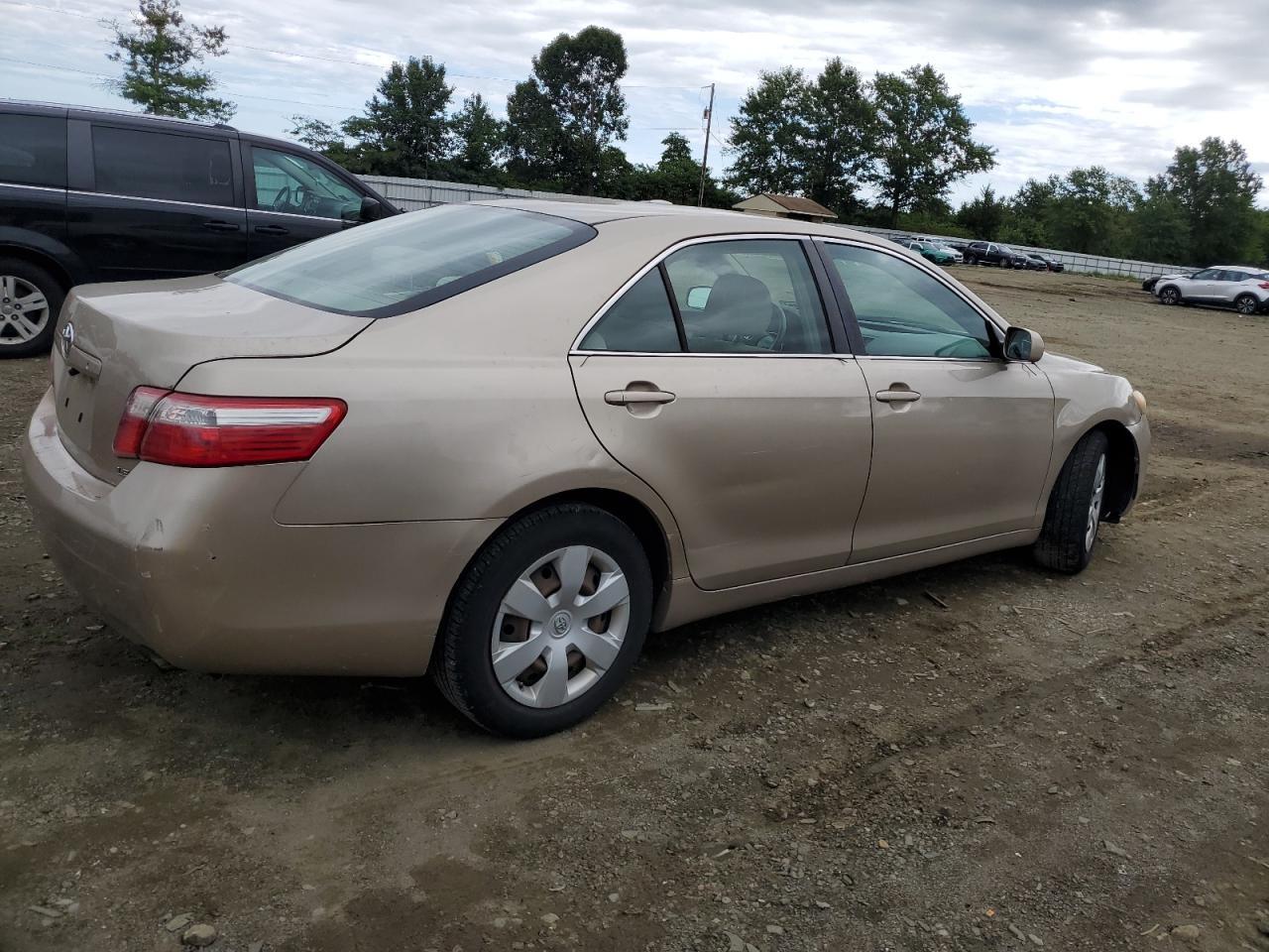 2009 Toyota Camry Base - Фото 3