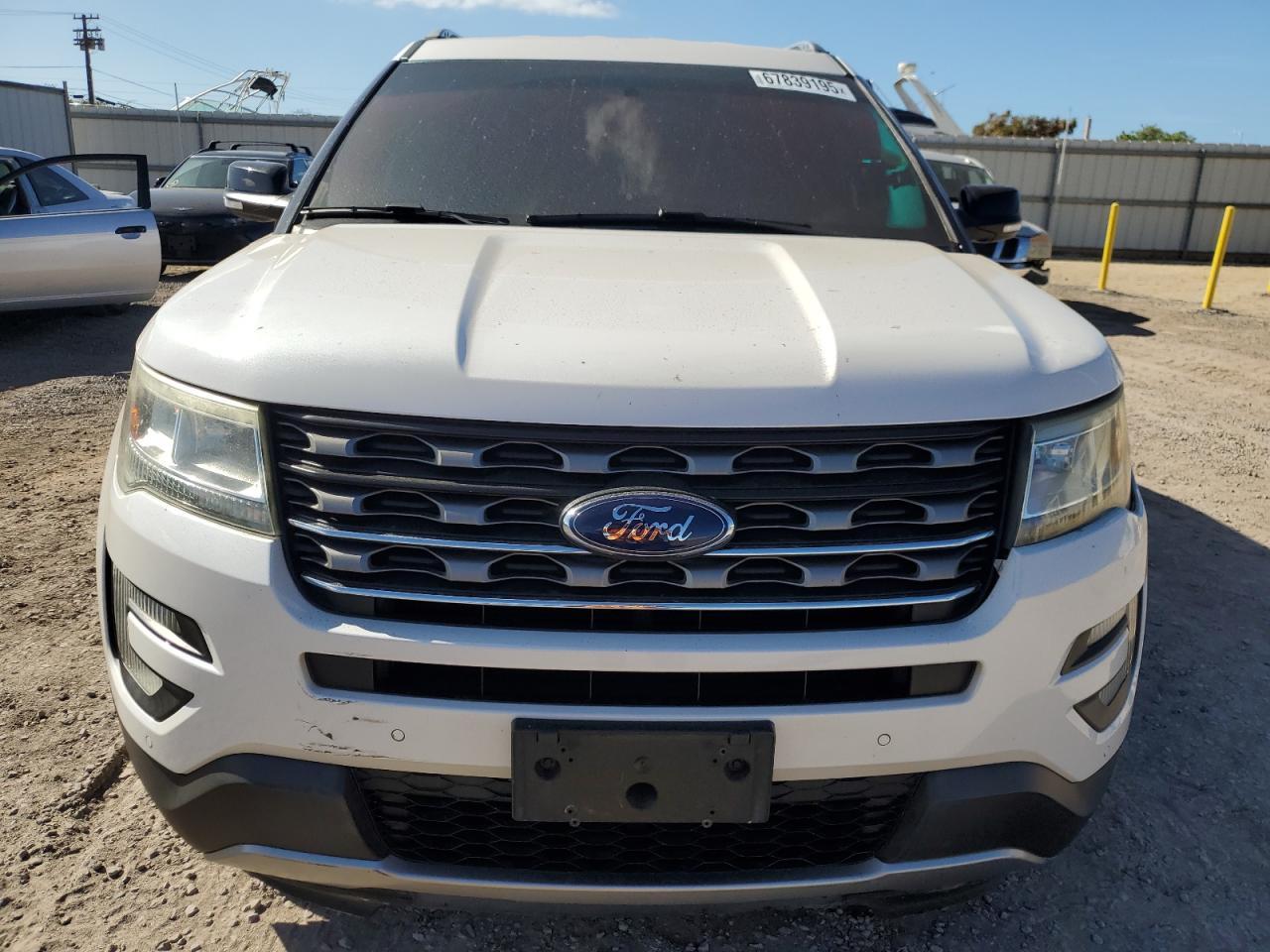 2016 Ford Explorer Xlt - Image 5