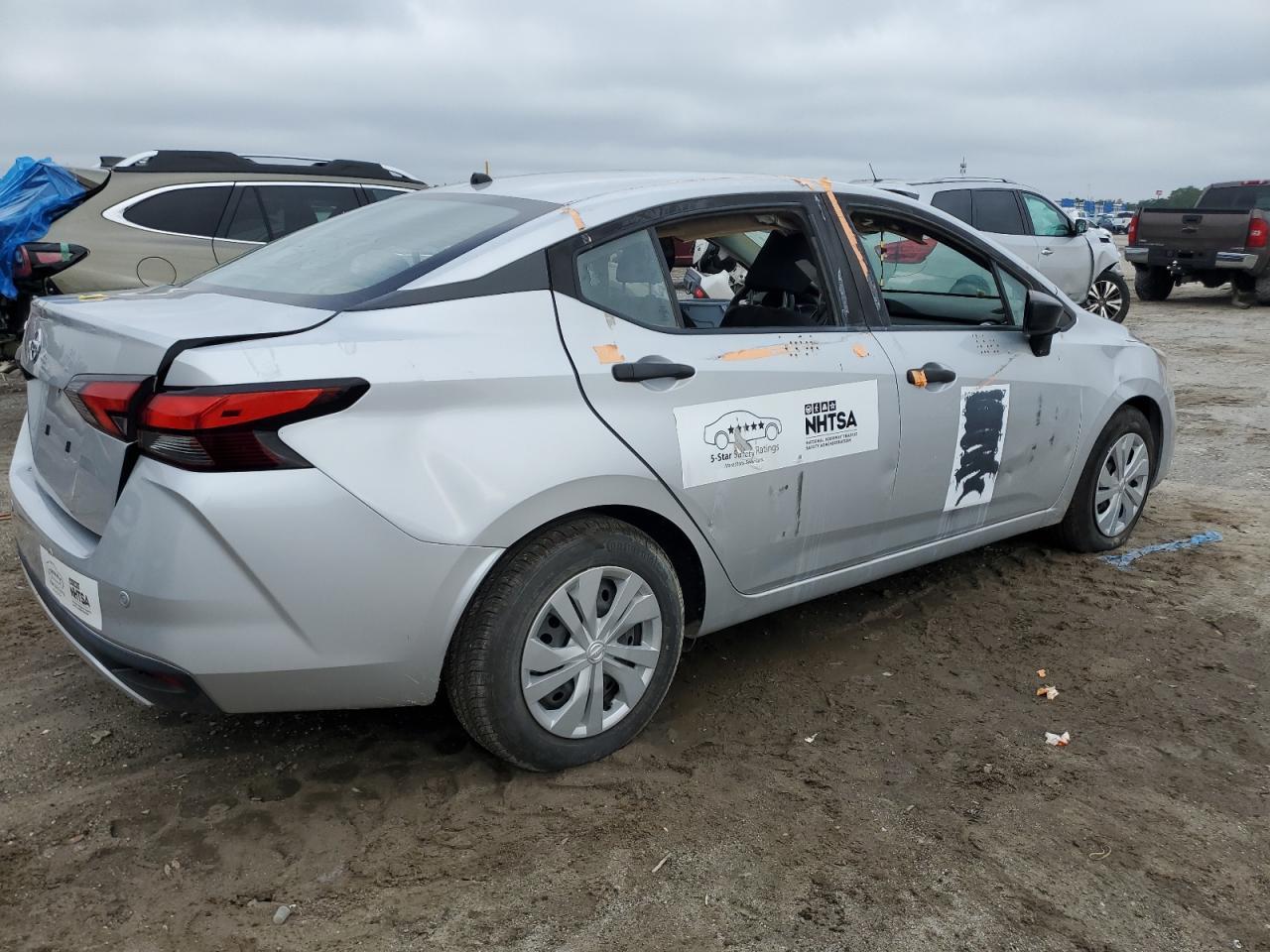 2020 Nissan Versa S - Image 3