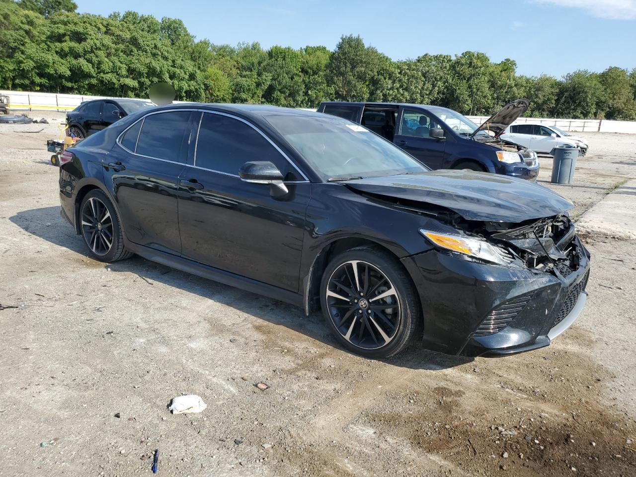 2020 Toyota Camry Xse - Фото 4