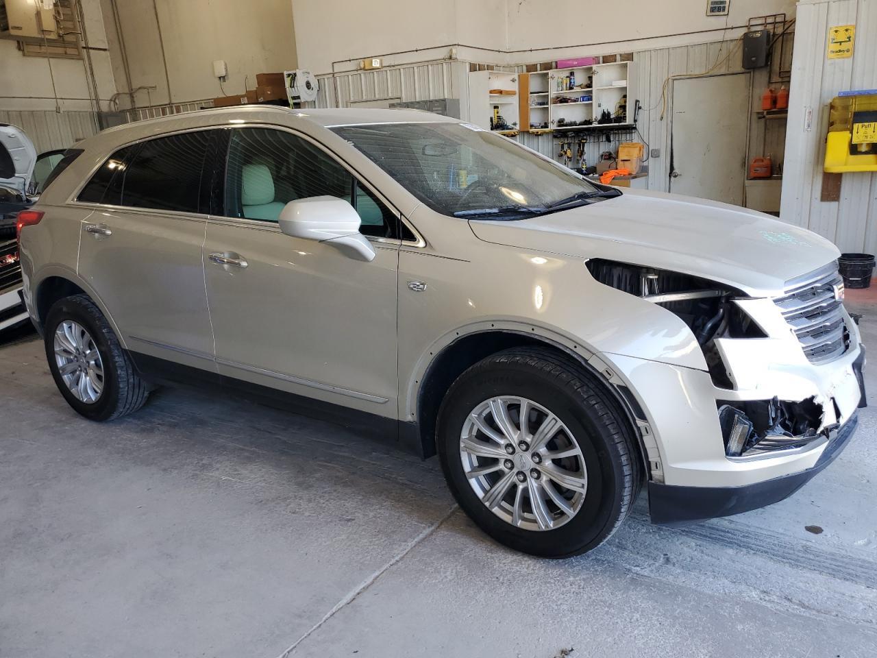 2017 Cadillac Xt5 - Image 4