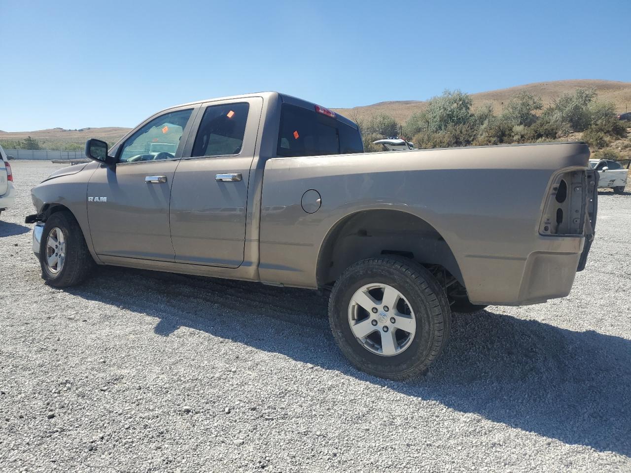 2010 Dodge Ram 1500 - Фото 2