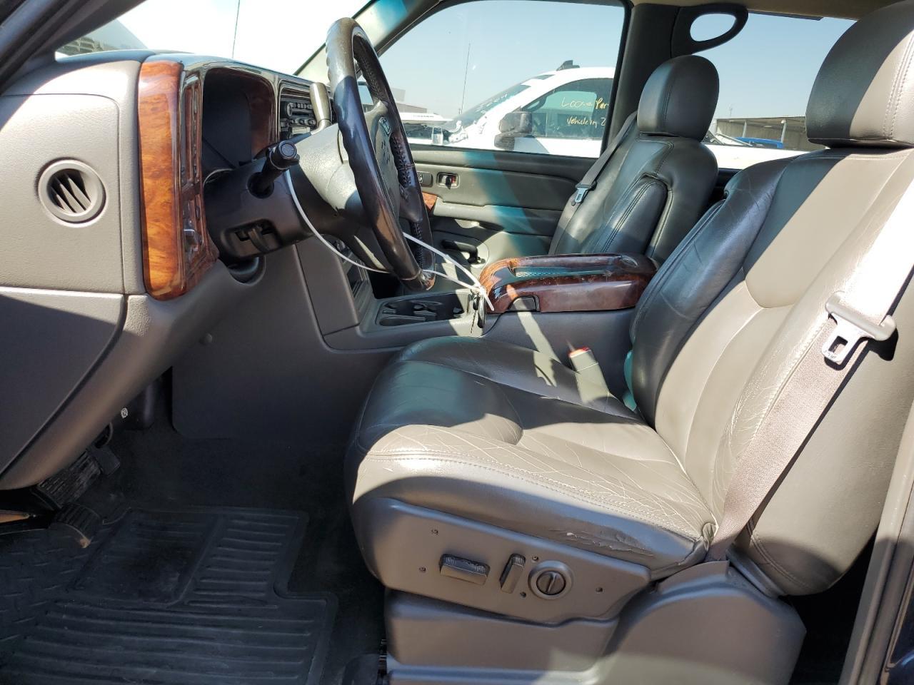 2007 Chevrolet Silverado K1500 Classic Crew Cab - Image 7