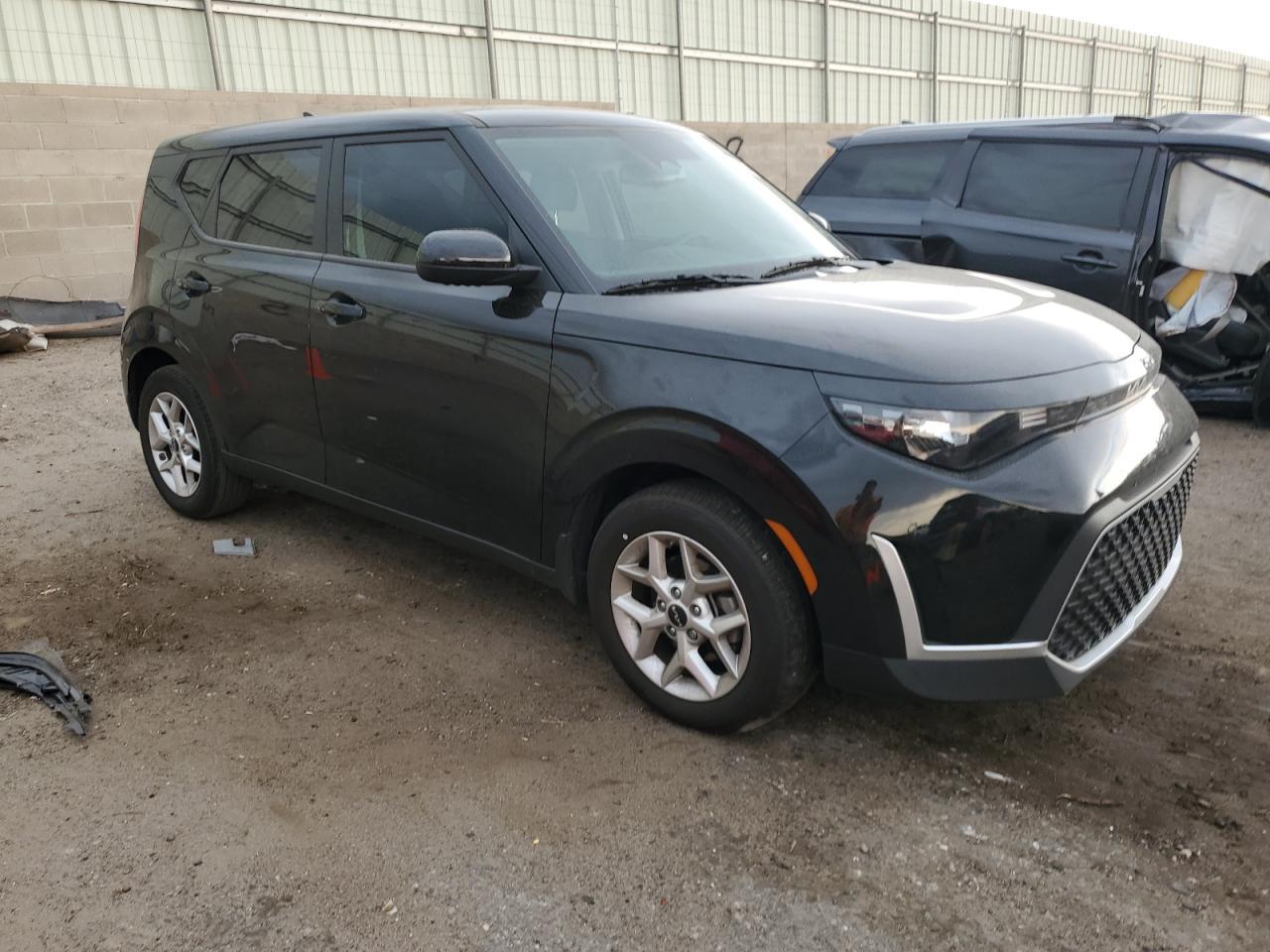 2024 Kia Soul Lx - Image 4