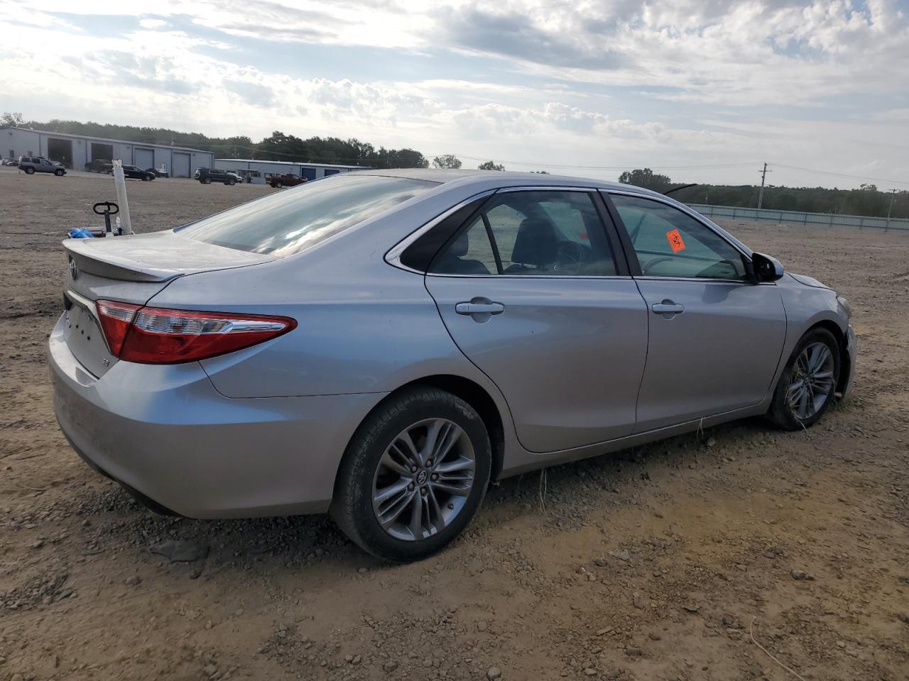 2016 Toyota Camry Le - Image 3