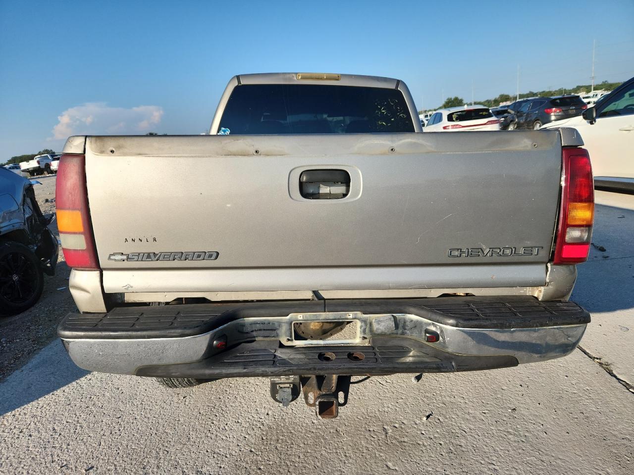 2001 GMC Sierra C2500 Heavy Duty - Фото 6