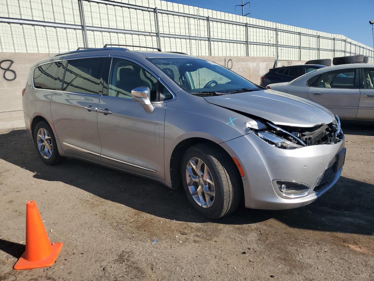 2017 Chrysler Pacifica Limited - Фото 4
