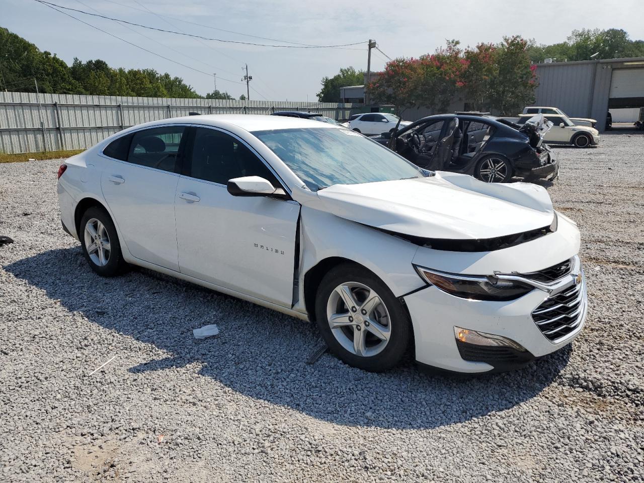 2022 Chevrolet Malibu Ls - Image 4