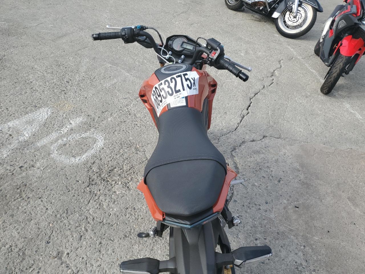 2025 Kawasaki Br125 J - Фото 6