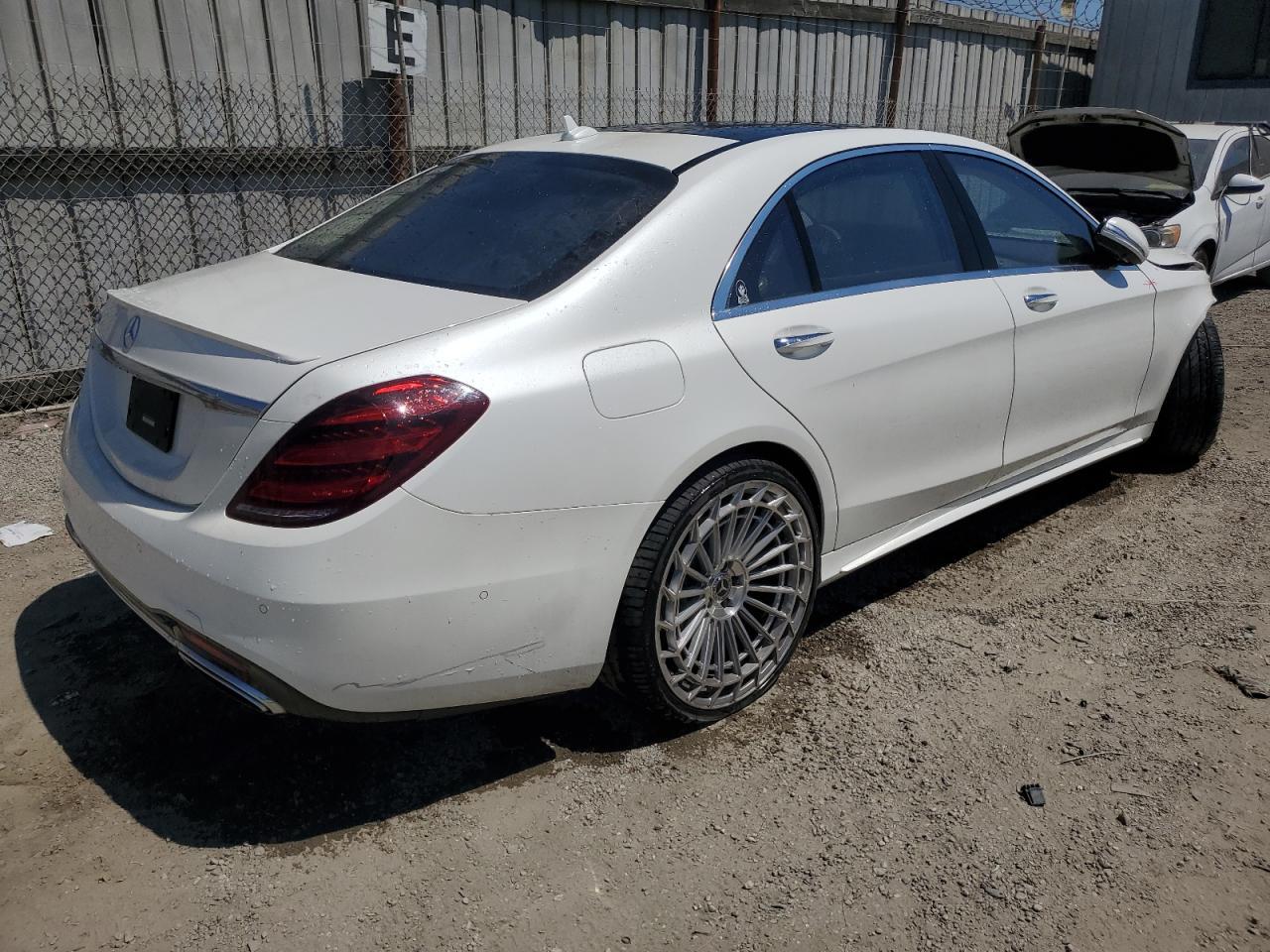 2019 Mercedes-Benz S 560 - Фото 3