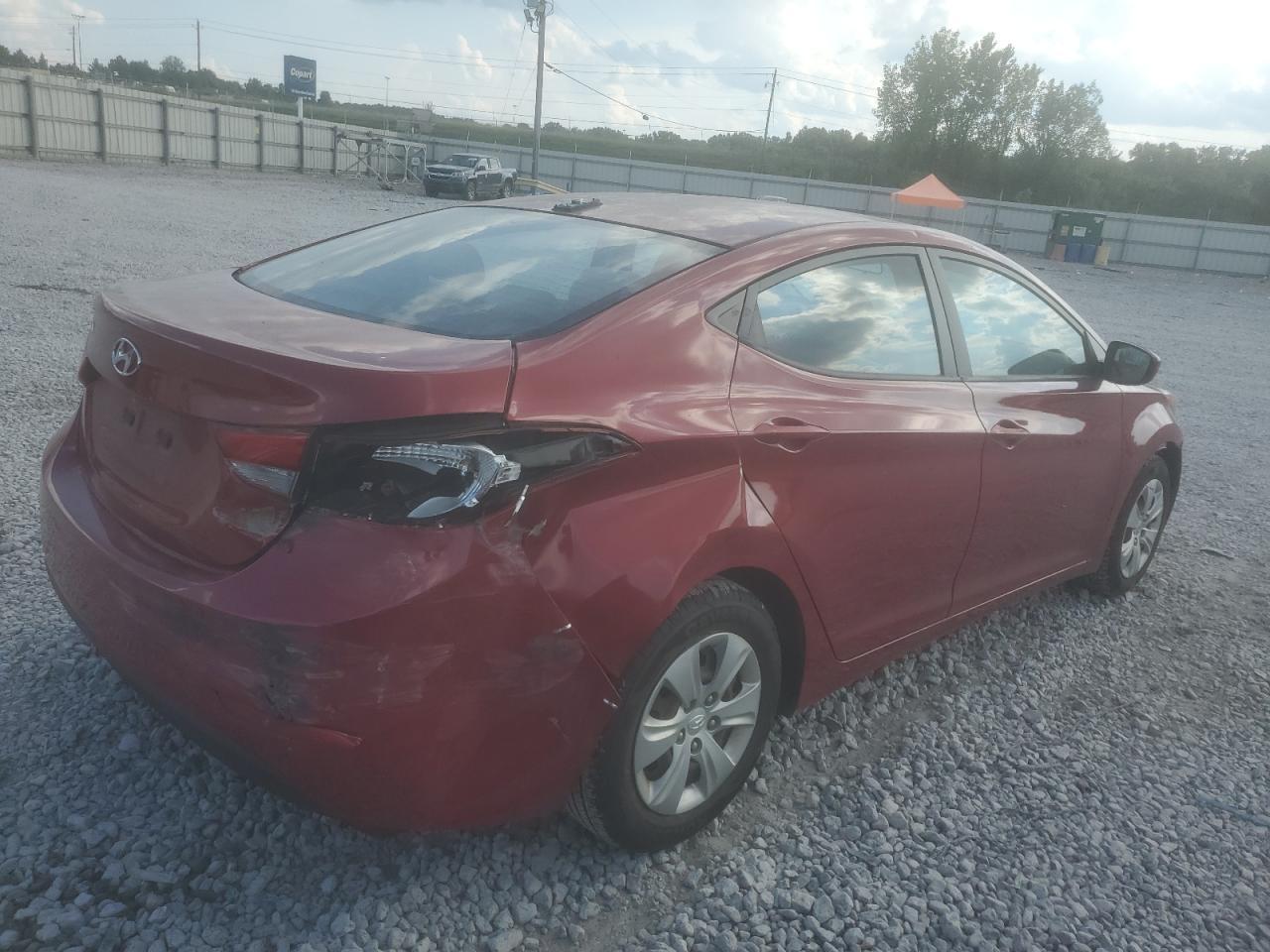 2016 Hyundai Elantra Se - Фото 3
