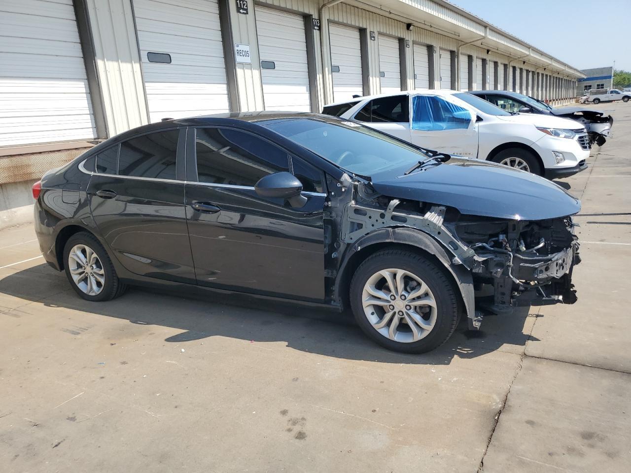 2019 Chevrolet Cruze Lt - Image 4