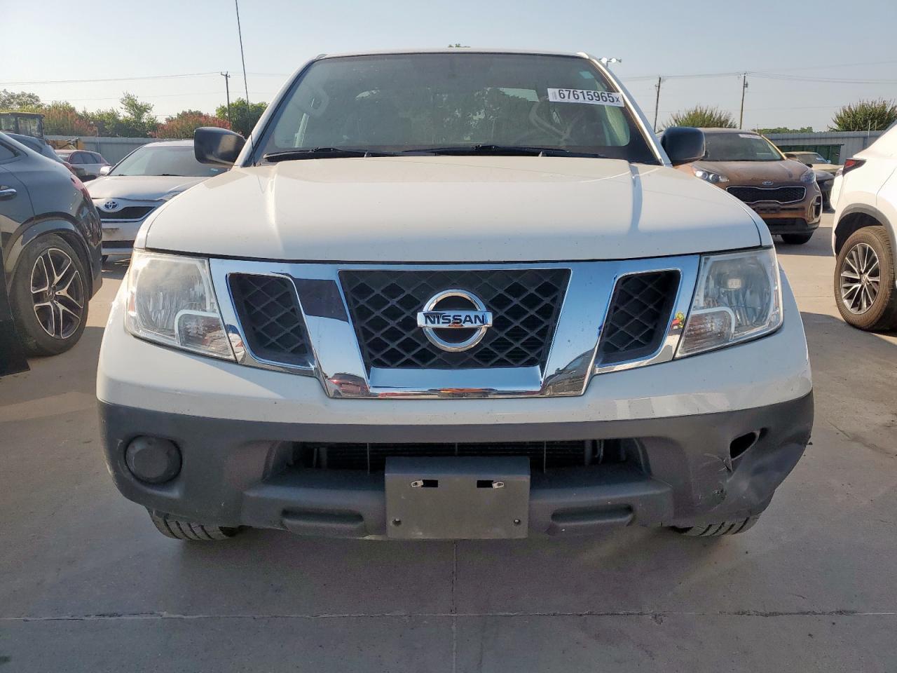 2019 Nissan Frontier S - Image 5