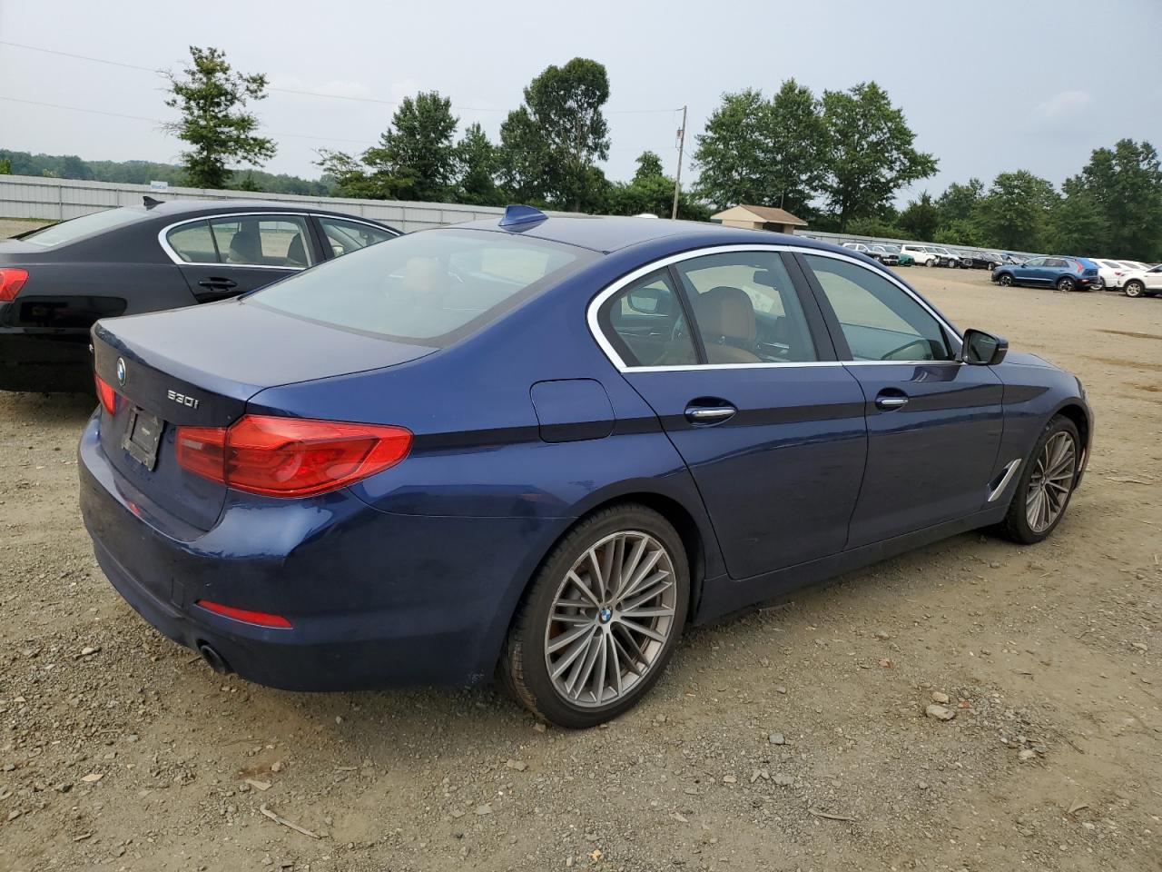 2018 BMW 530 Xi - Фото 3