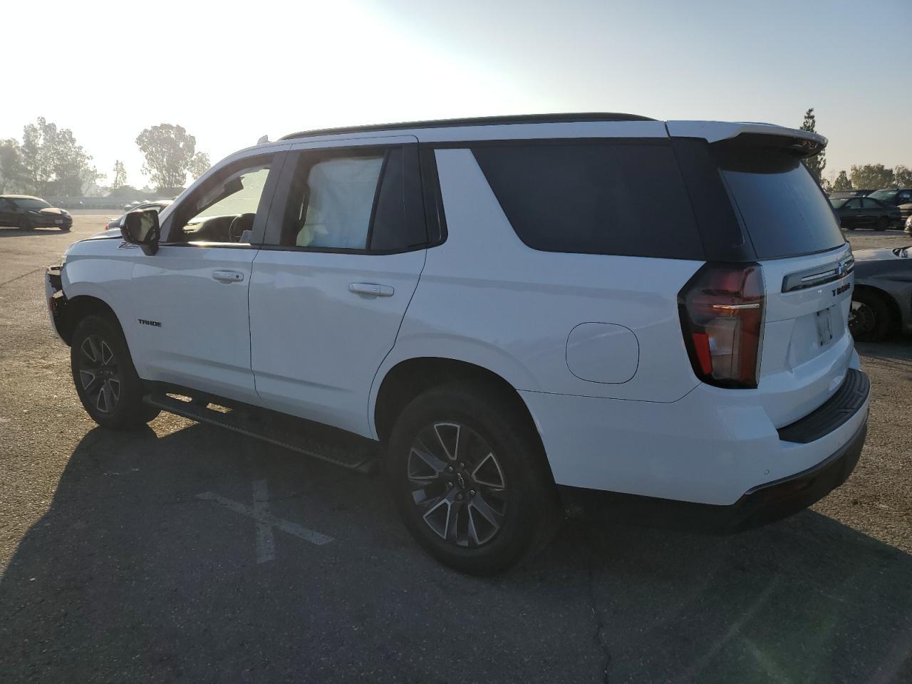 2021 Chevrolet Tahoe K1500 Z71 - Фото 2