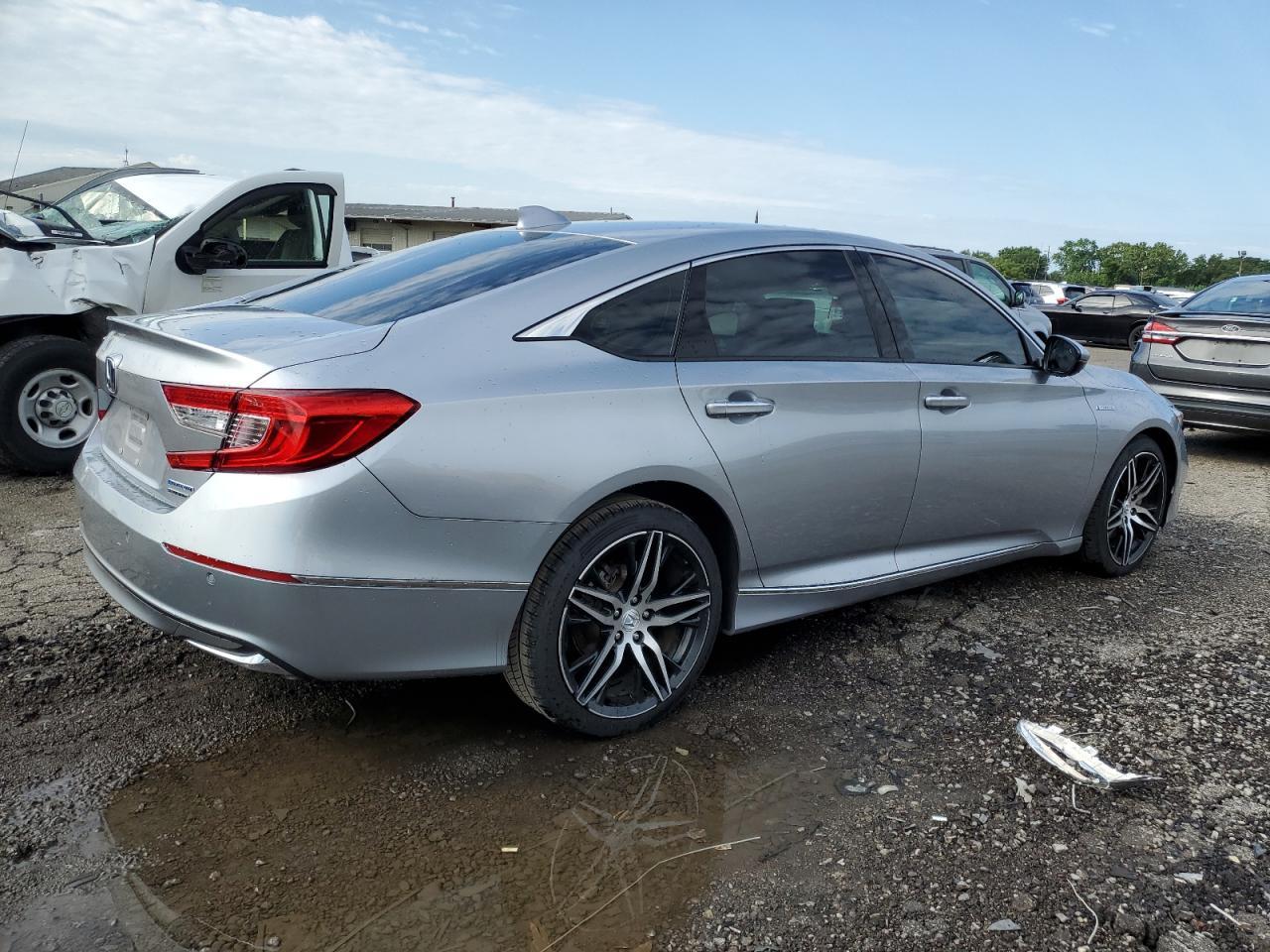 2022 Honda Accord Touring Hybrid - Фото 3