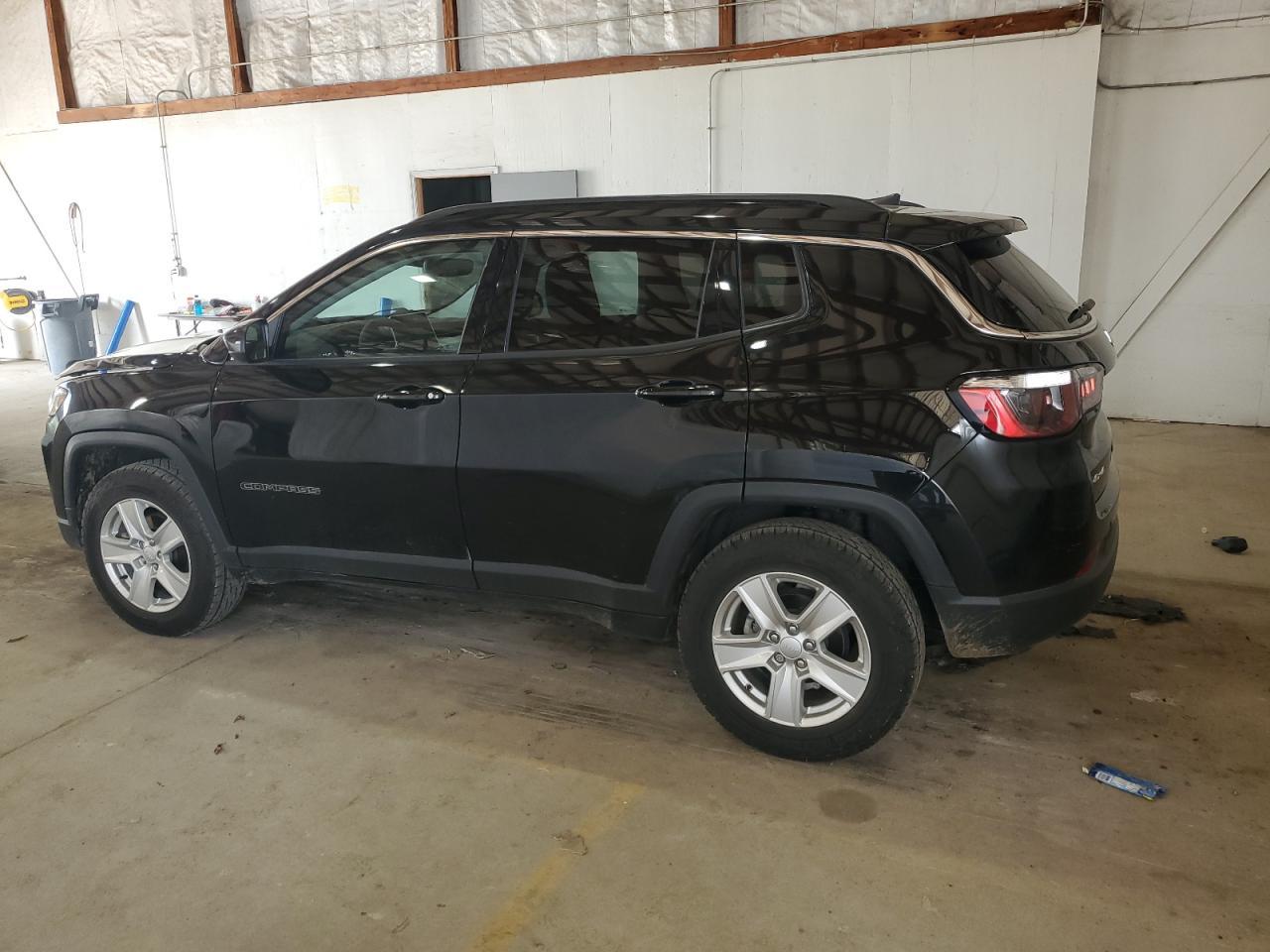 2022 Jeep Compass Latitude - Фото 2