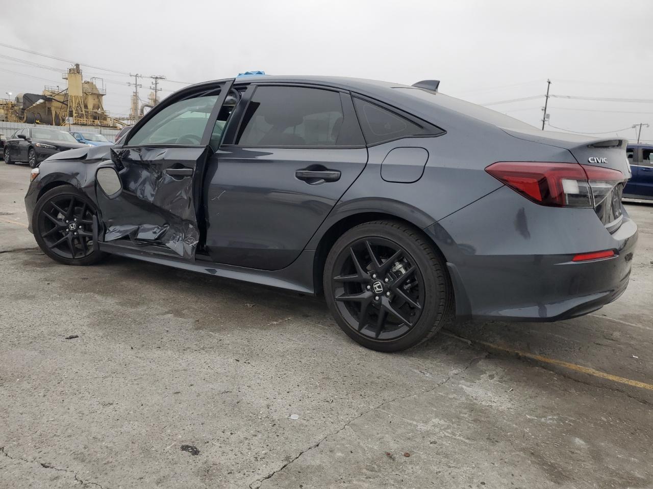 2025 Honda Civic Sport - Фото 2