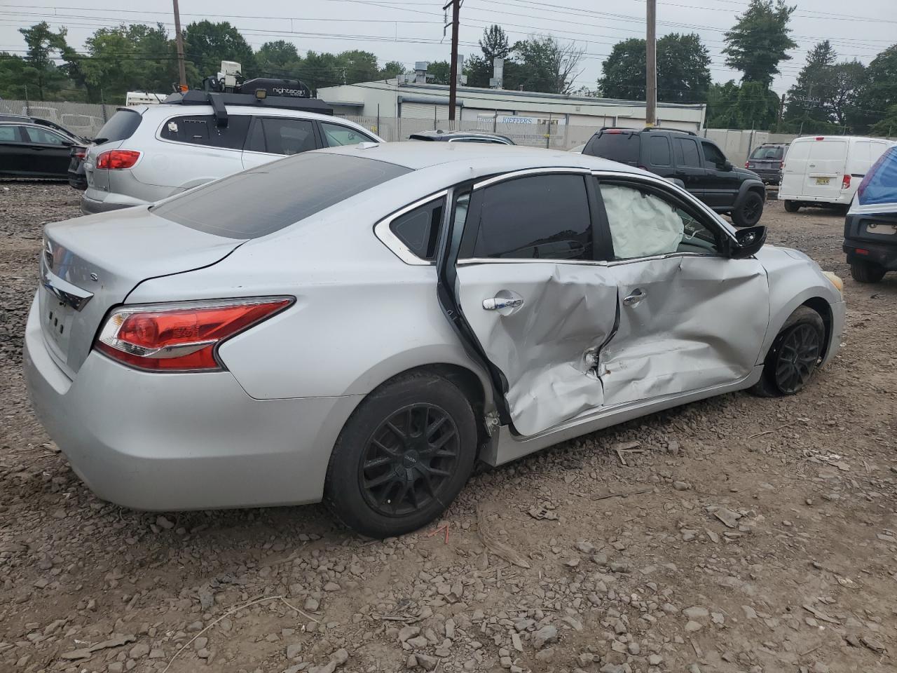 2015 Nissan Altima 2.5 - Фото 3