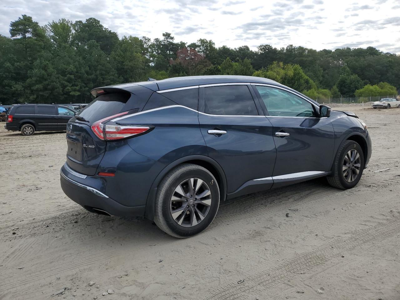 2015 Nissan Murano S - Image 3