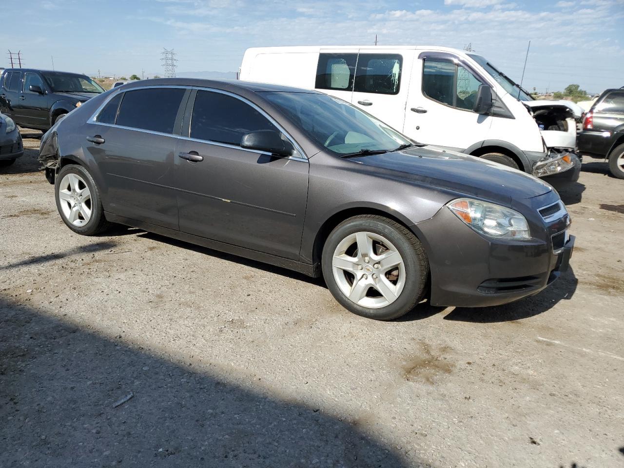 2010 Chevrolet Malibu Ls - Фото 4