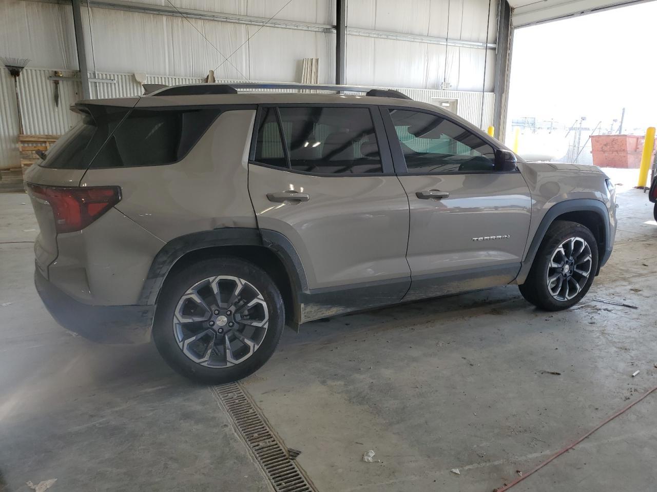 2025 GMC Terrain Elevation - Image 3