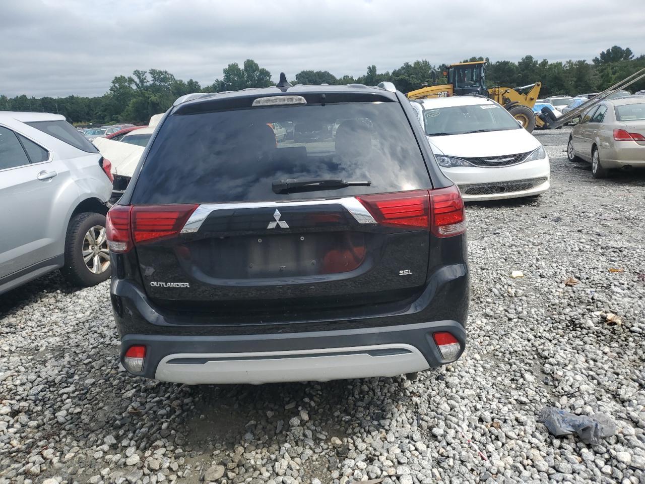2020 Mitsubishi Outlander Se - Фото 6