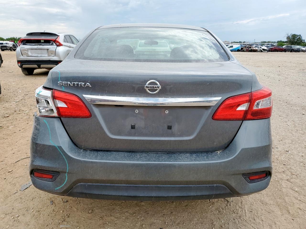 2018 Nissan Sentra S - Image 6