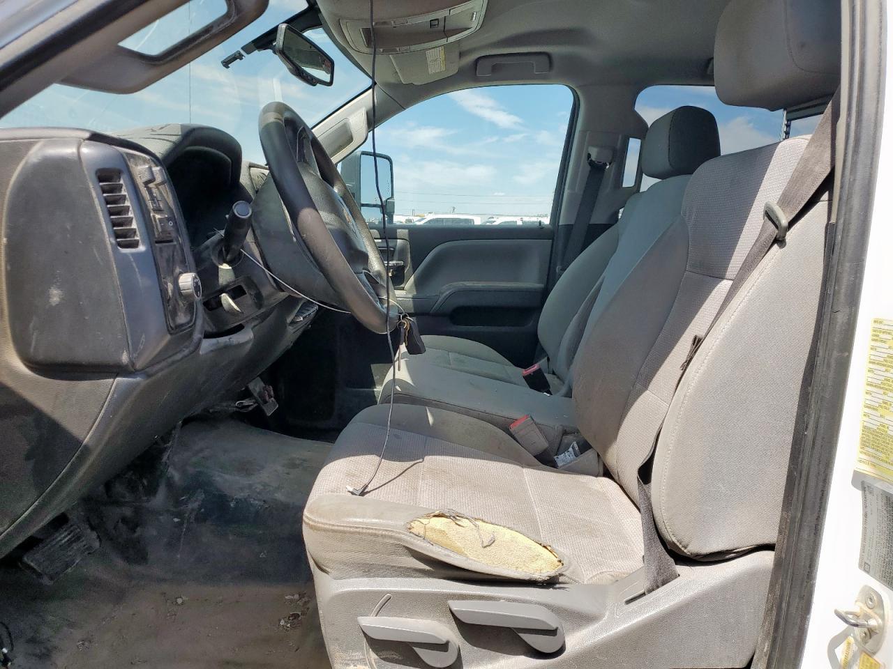 2017 Chevrolet Silverado C3500 - Фото 7
