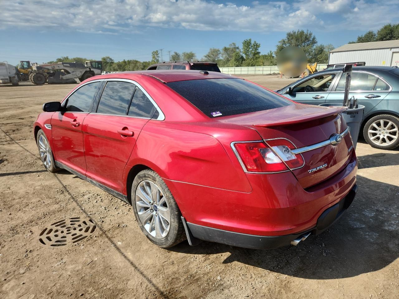 2012 Ford Taurus Limited - Фото 2