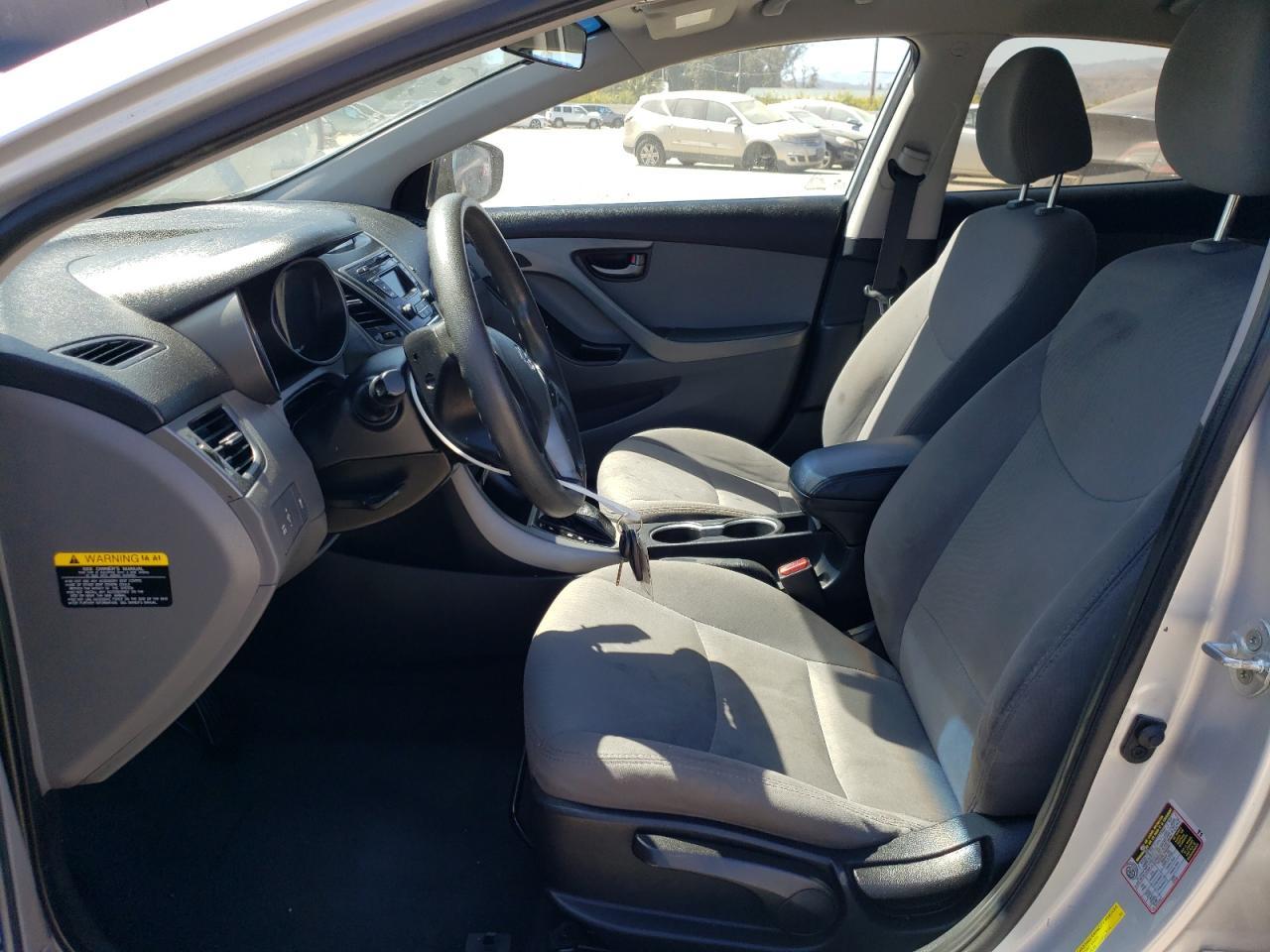2016 Hyundai Elantra Se - Фото 7