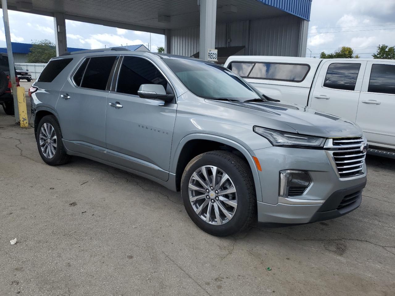 2023 Chevrolet Traverse Premier - Фото 4