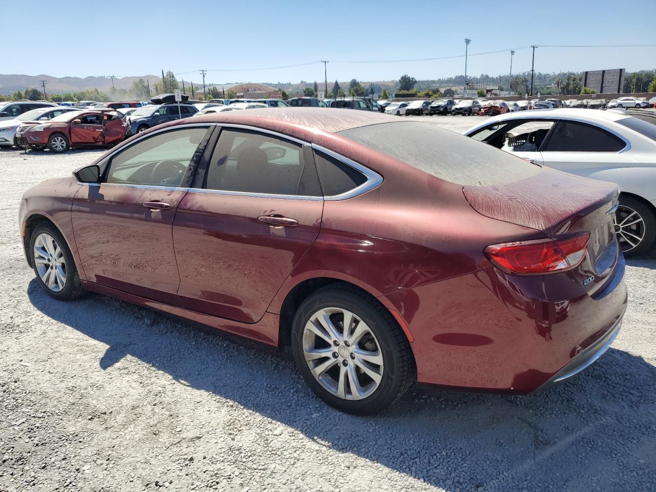 2016 Chrysler 200 Limited - Фото 2