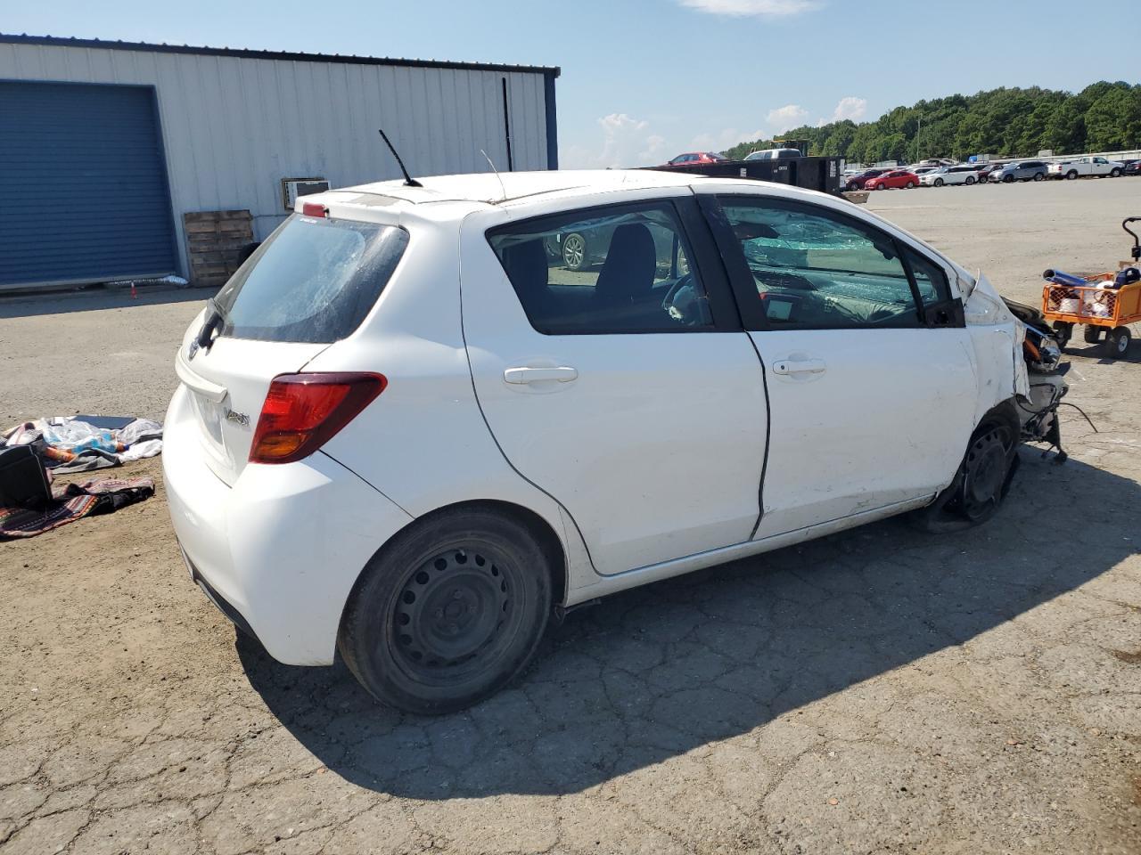 2017 Toyota Yaris L - Image 3