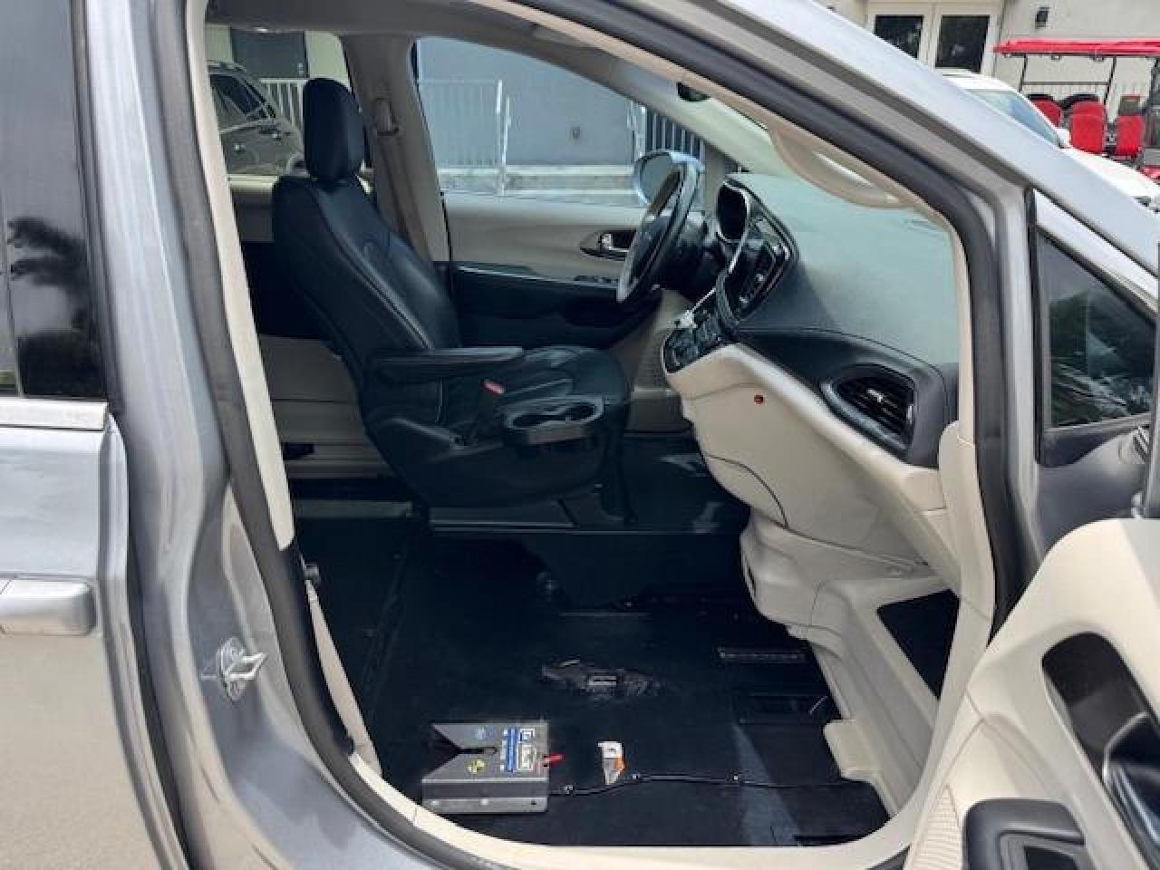 2019 Chrysler Pacifica Limited - Фото 7