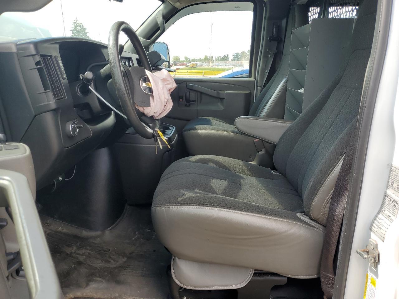 2020 Chev Express Cargo 2500 1 - Image 7