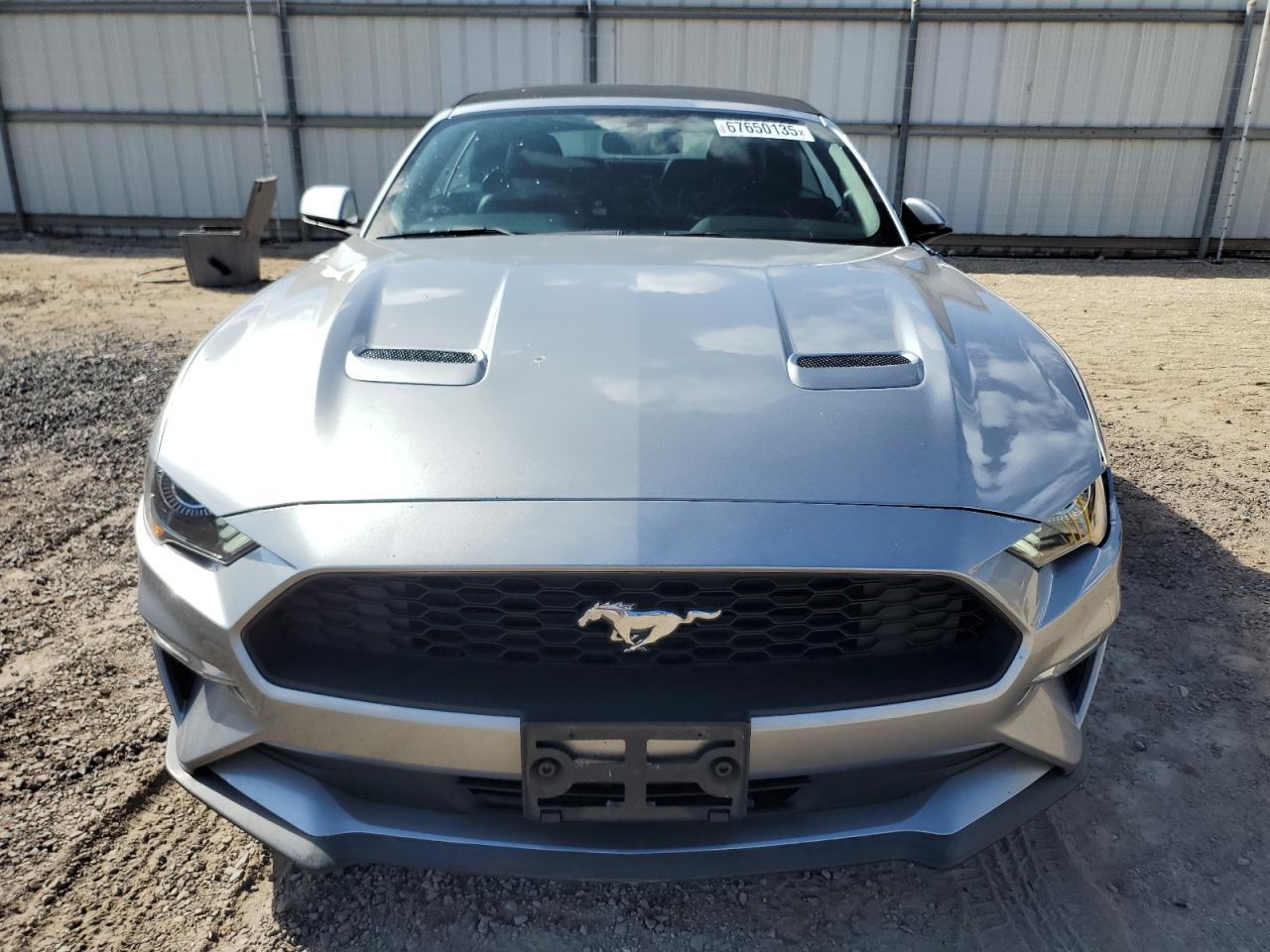 2020 Ford Mustang - Image 5