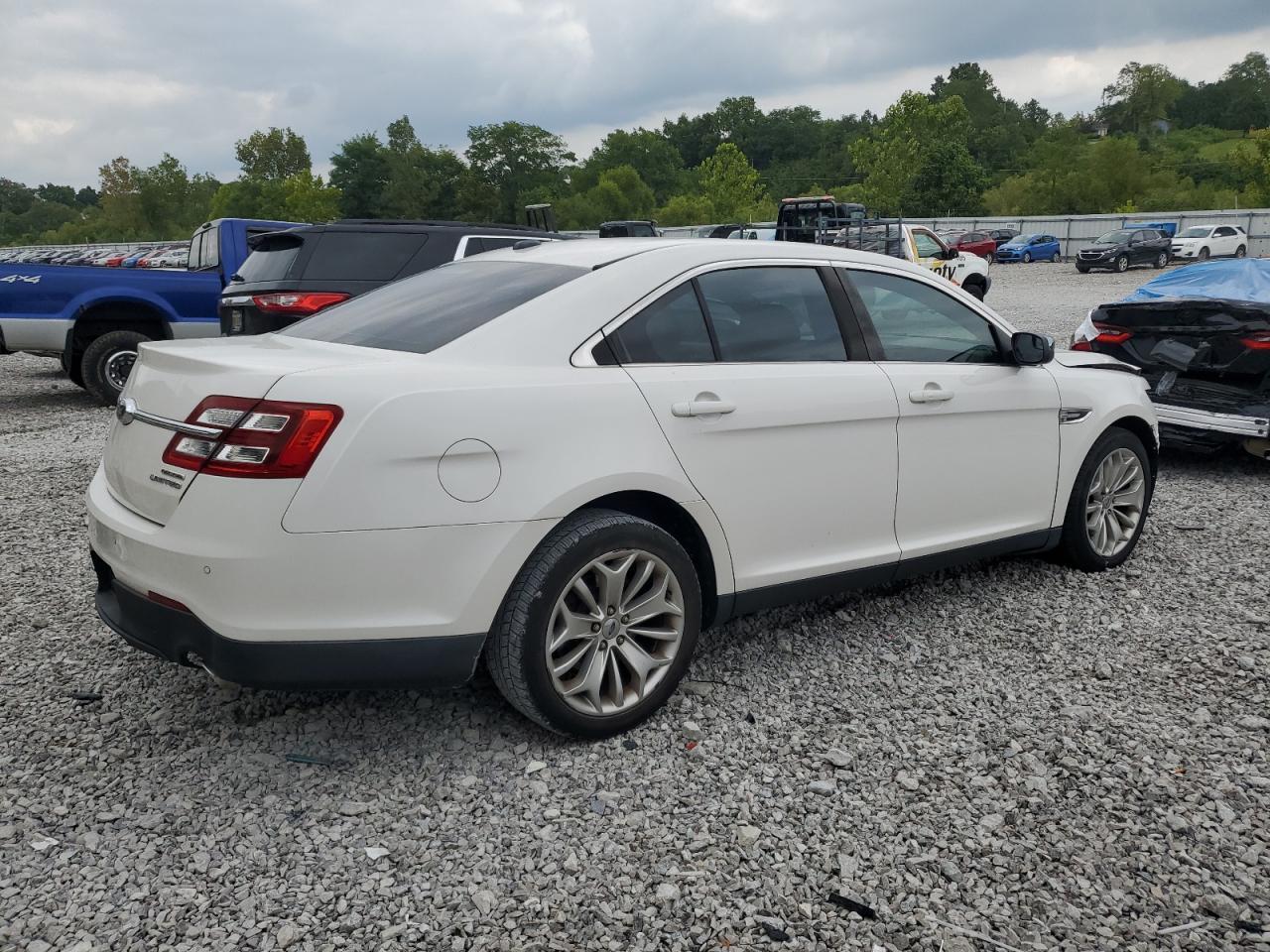 2014 Ford Taurus Limited - Фото 3