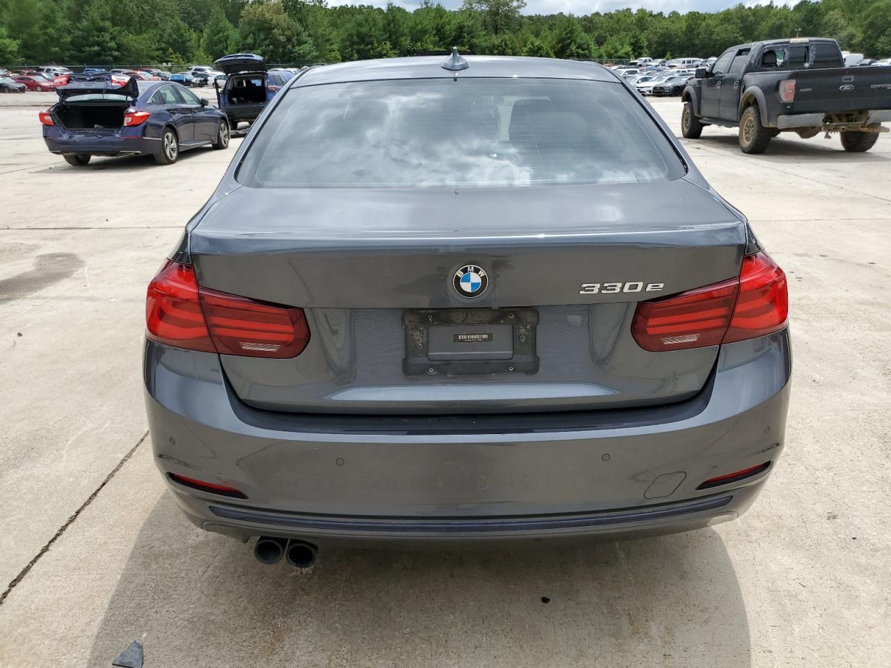 2018 BMW 330E - Фото 6