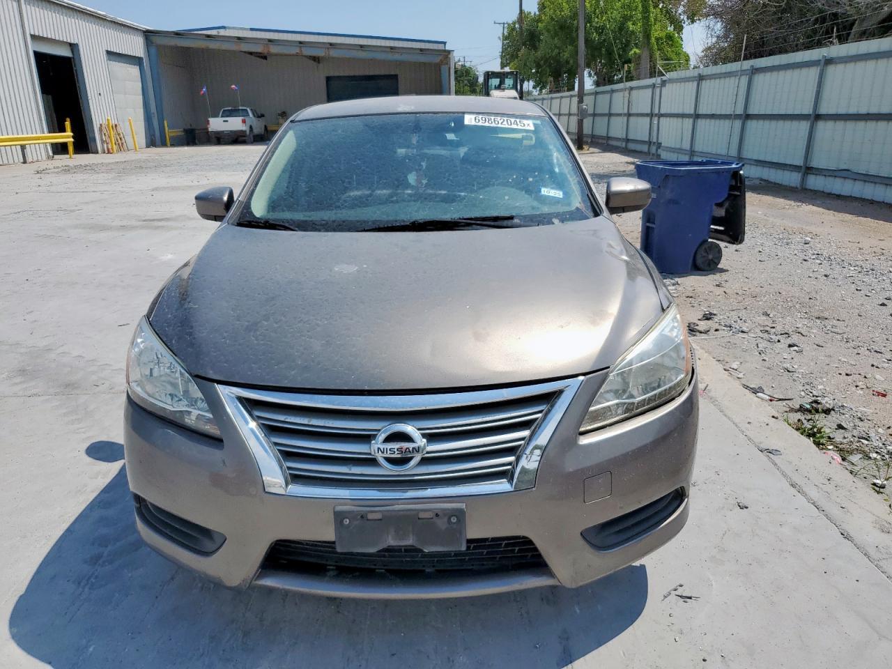 2015 Nissan Sentra S - Фото 5