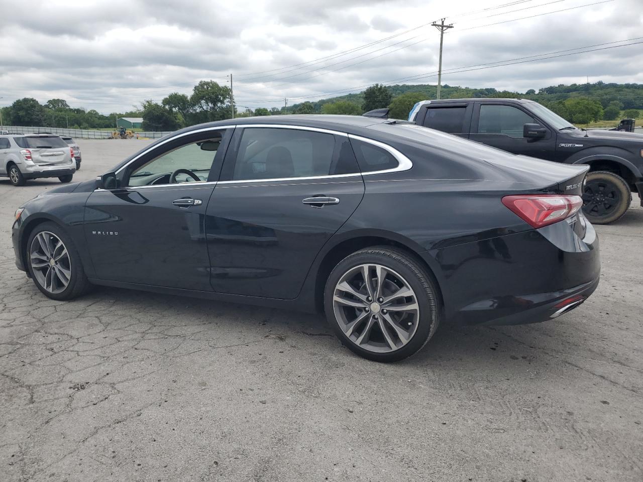 2019 Chevrolet Malibu Premier - Image 2