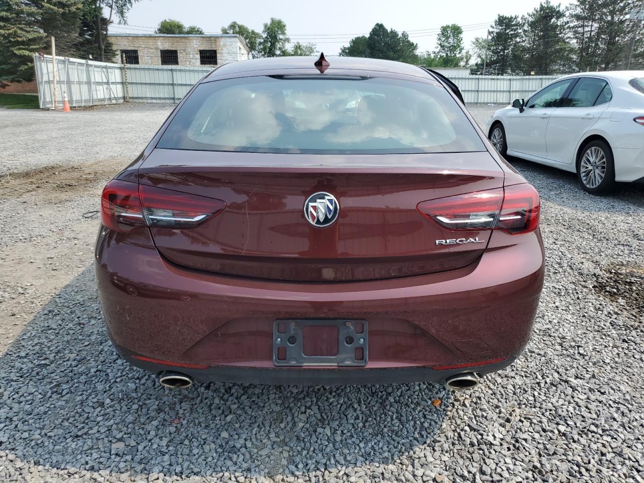 2019 Buick Regal Essence - Image 6